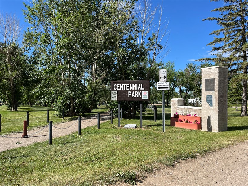 Centennial_Park_Main_Campground_Entrance.jpg